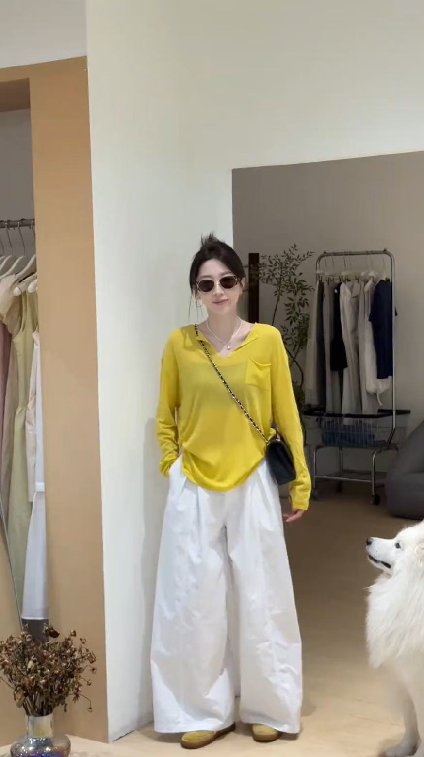 Women's V-Neck Slimming Knit Top and Wide-Leg Pants Two-Piece Set - Image 3