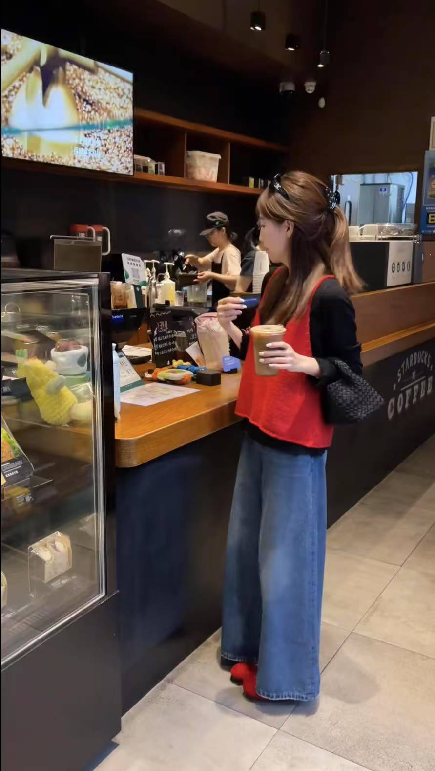 Early Autumn Three-Piece Knit Vest and Wide-Leg Jeans Set for Women