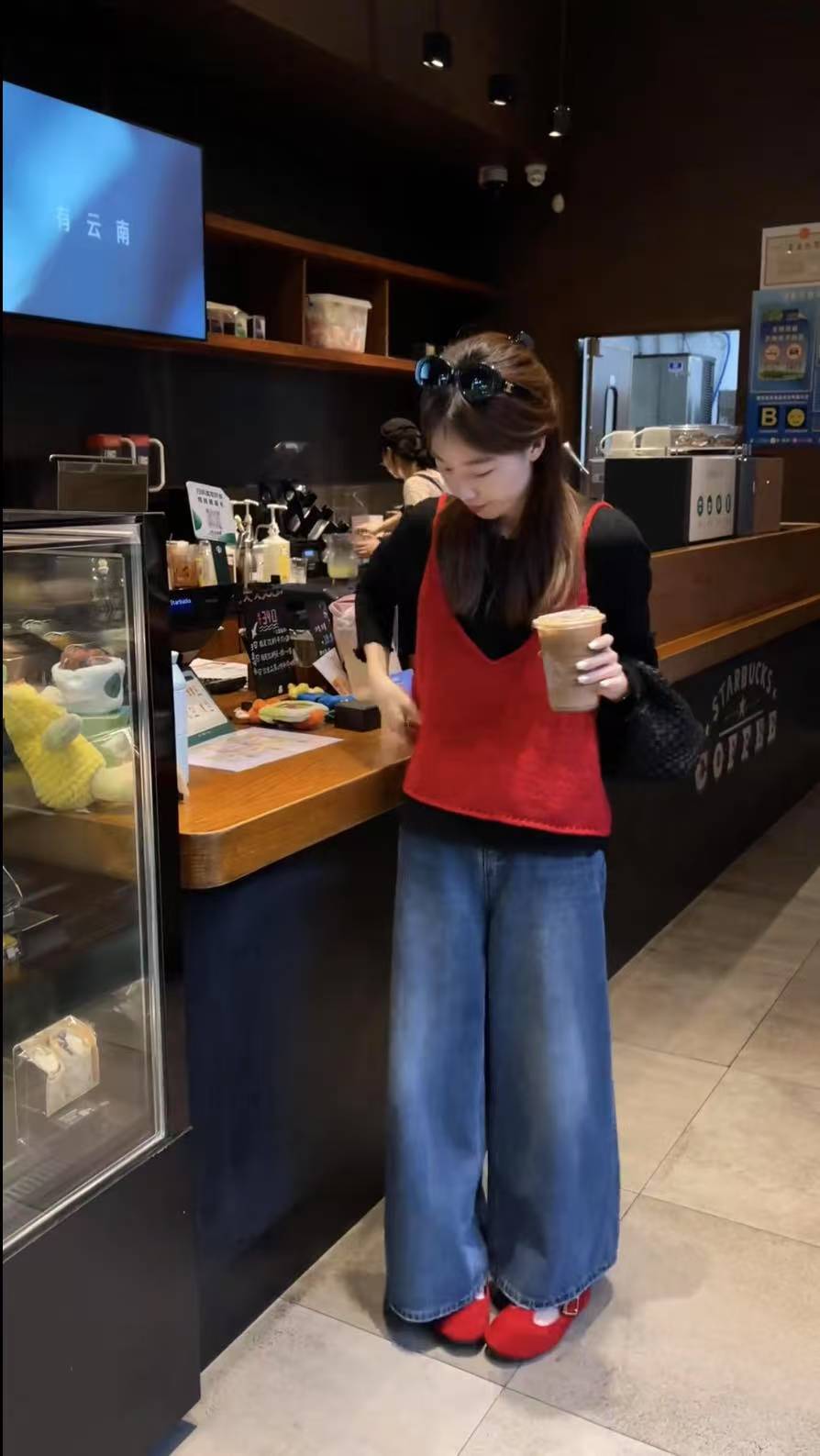 Early Autumn Three-Piece Knit Vest and Wide-Leg Jeans Set for Women