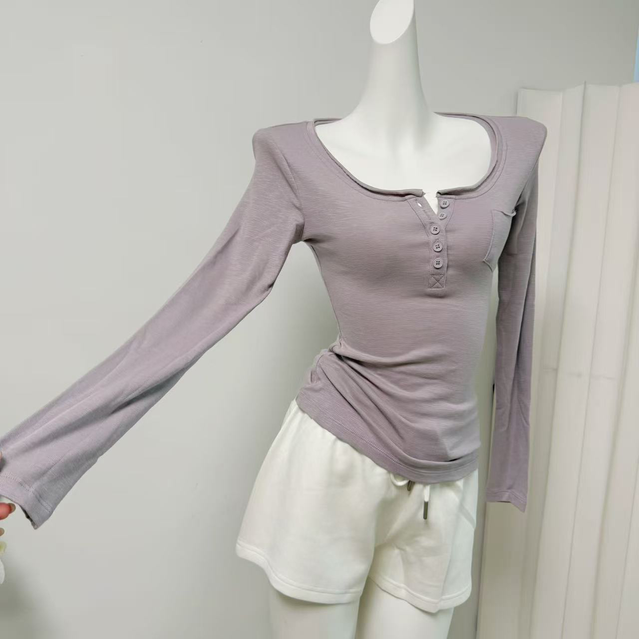 YISHEZ Women's Pocket Henley Long Sleeve Slim Fit T-Shirt Early Autumn - Image 3